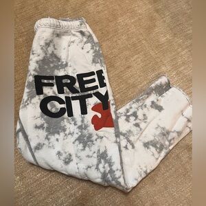 Very rare FREE CITY 3/4 tie dye sweats, unisex & so comfortable